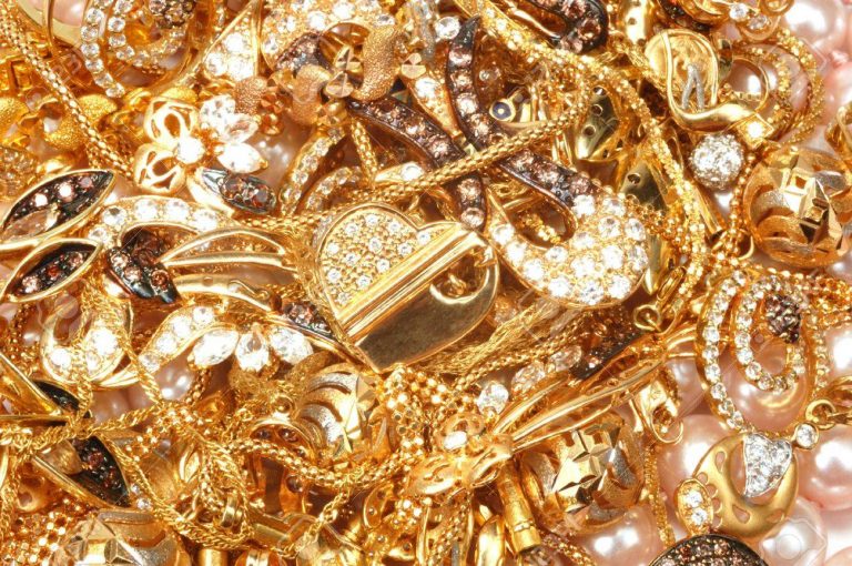 Berapa Lama Perhiasan yang Diisi Emas Bisa Bertahan