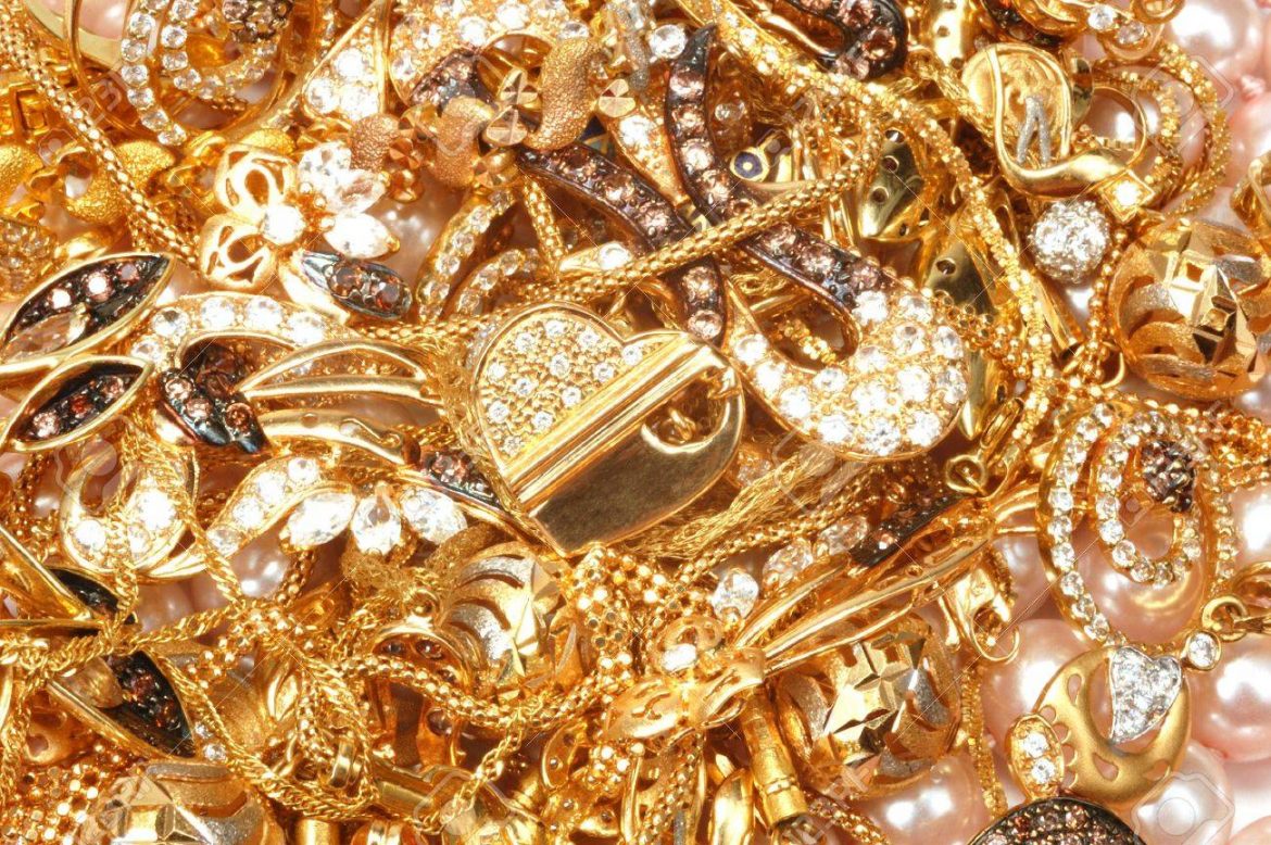 Berapa Lama Perhiasan yang Diisi Emas Bisa Bertahan?